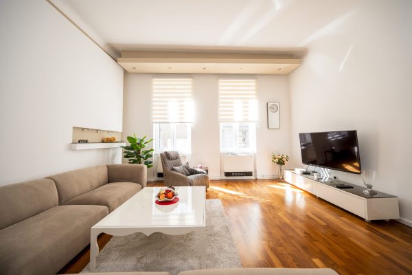 City Center - Two-Bedroom Design Apartment - 180 m2