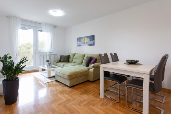 Folnegoviceva - Bright 1BDR with Balcony & Parking