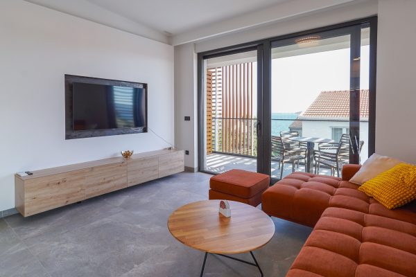 Orebic - Seafront One-Bedroom Apartment