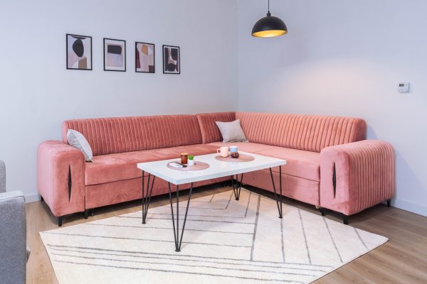 Modern 1 BDR in the city center